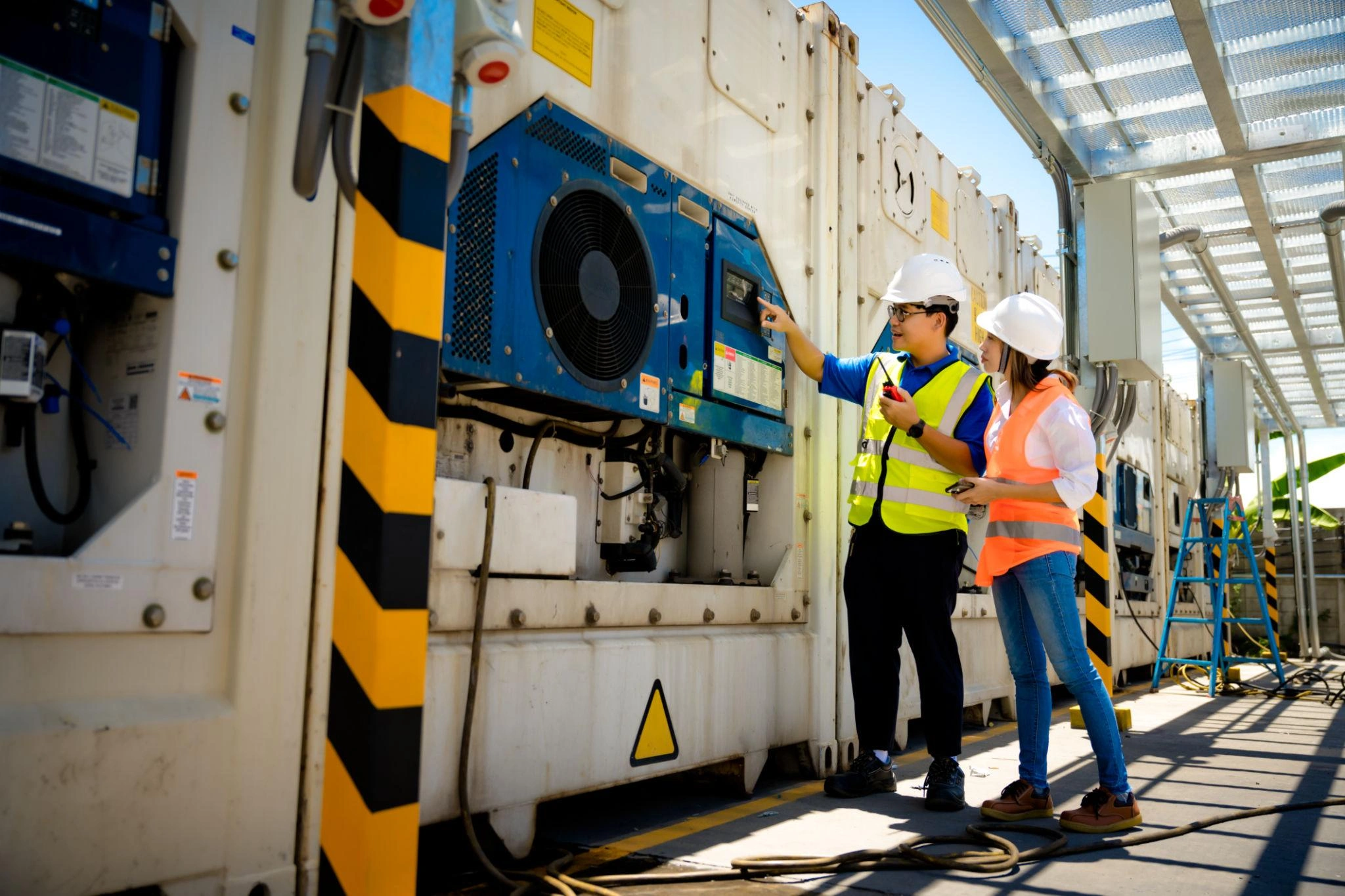 Railway wagon maintenance work